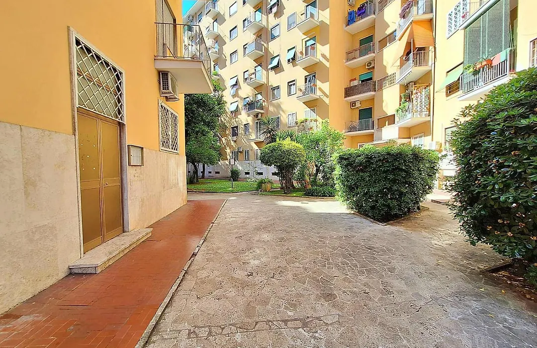 Casa Macondo vicino metro A-1